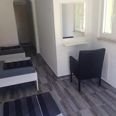 Chill Out トロギール